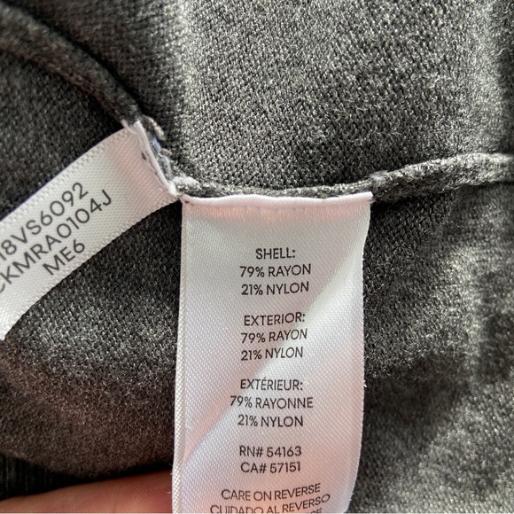 CALVIN KLEIN PURPLE/GREY COLOUR BLOCKED TURTLENECK SWEATER, XL - Picture 3 of 11